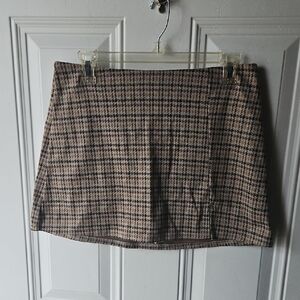 American Eagle Outfitters Checkered Mini Skirt, sz M